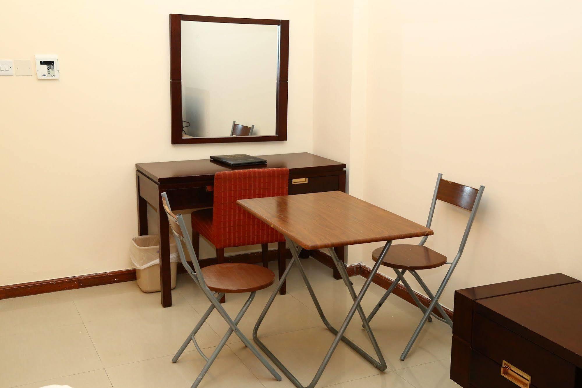 Golden Square Hotel Apartments Dubai Eksteriør bilde